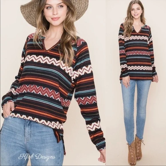 LAST 1! V Neck Super Soft, Comfy Patterned Top! - Picture 2 of 8